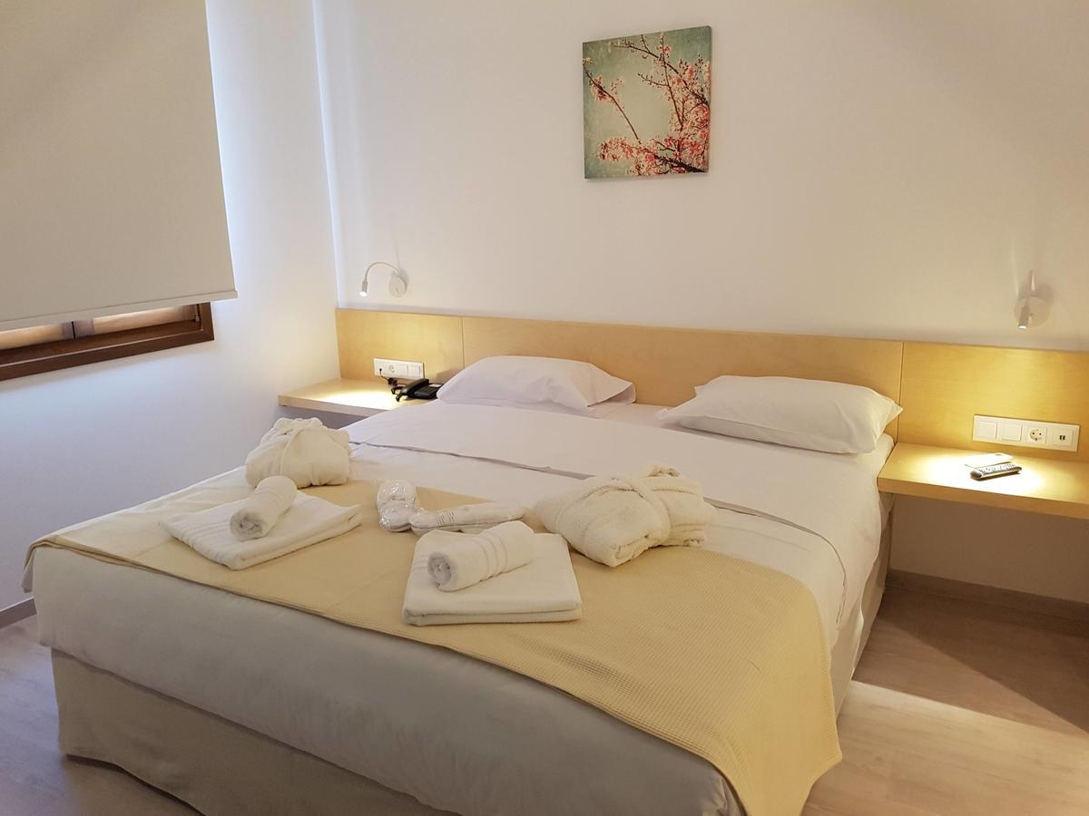 8Kto Hotel Skiathos Town Exterior foto