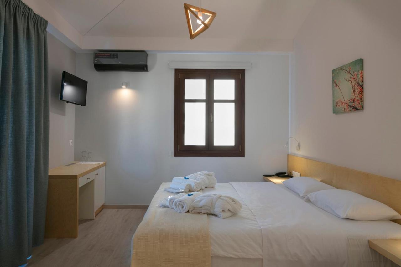 8Kto Hotel Skiathos Town Exterior foto